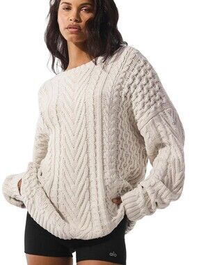 Alo Yoga Cable Knit Crew Neck Sweater in Ivory sz SMALL
